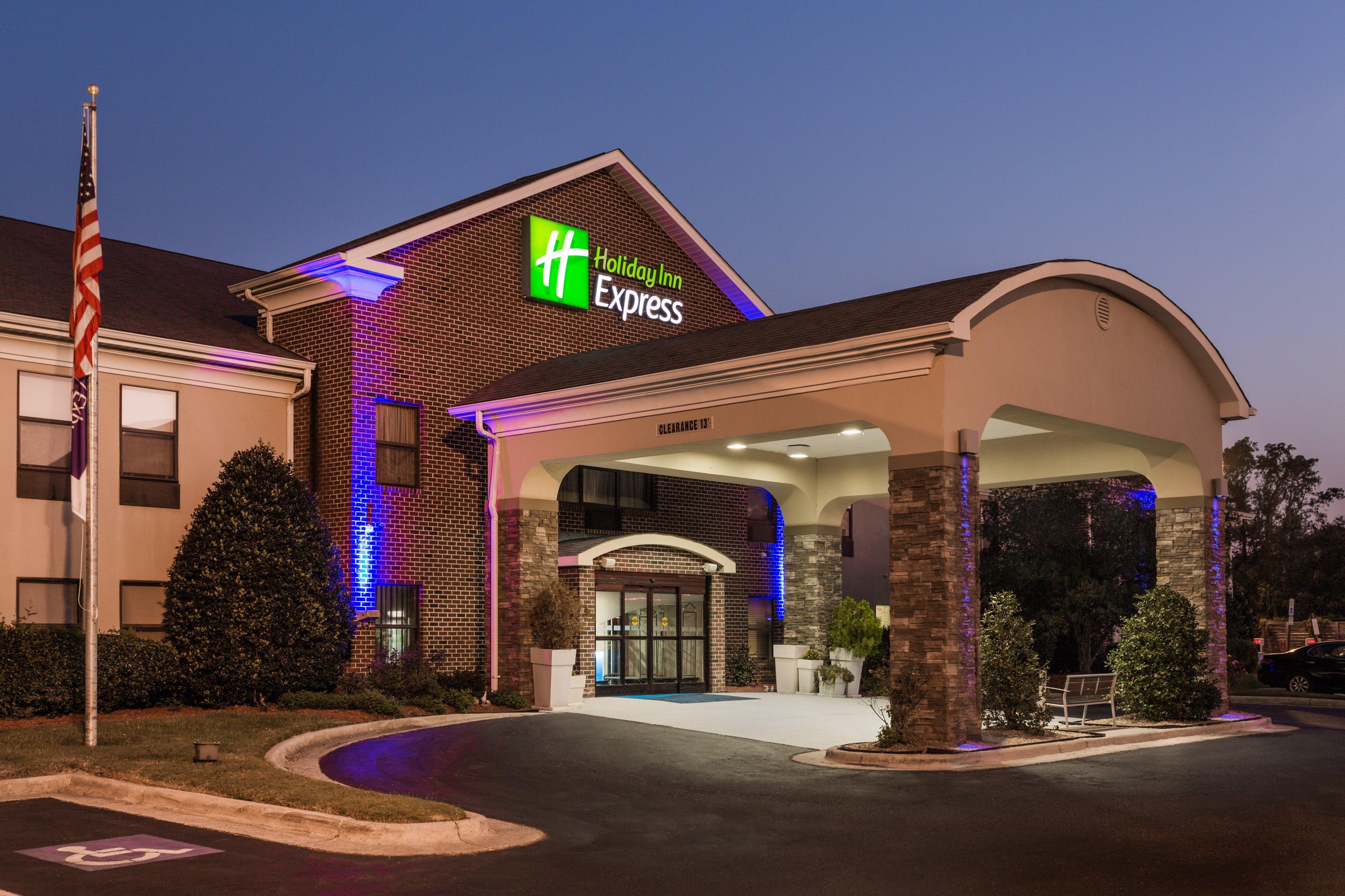 Holiday Inn Express - Plymouth By Ihg Экстерьер фото