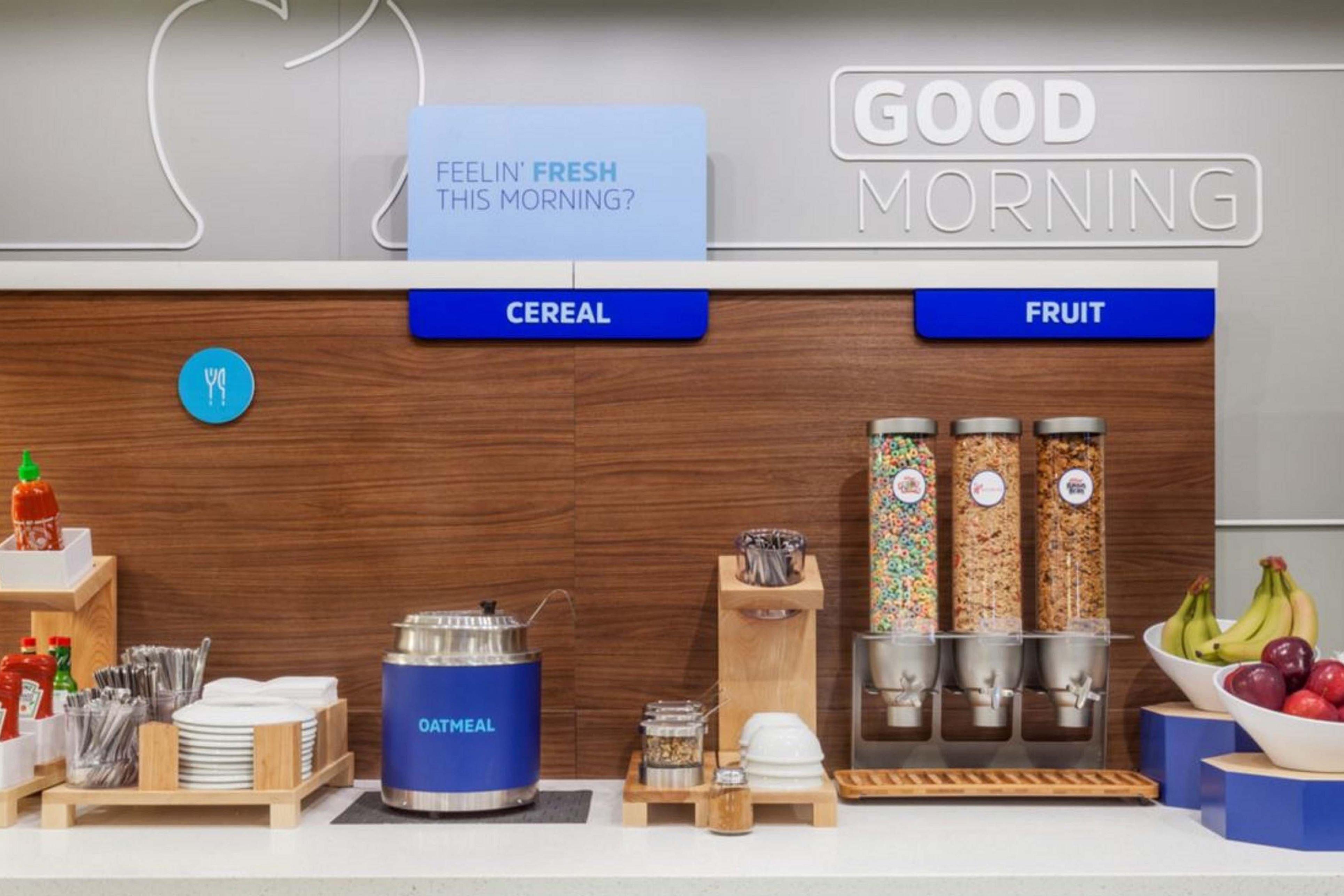 Holiday Inn Express - Plymouth By Ihg Экстерьер фото