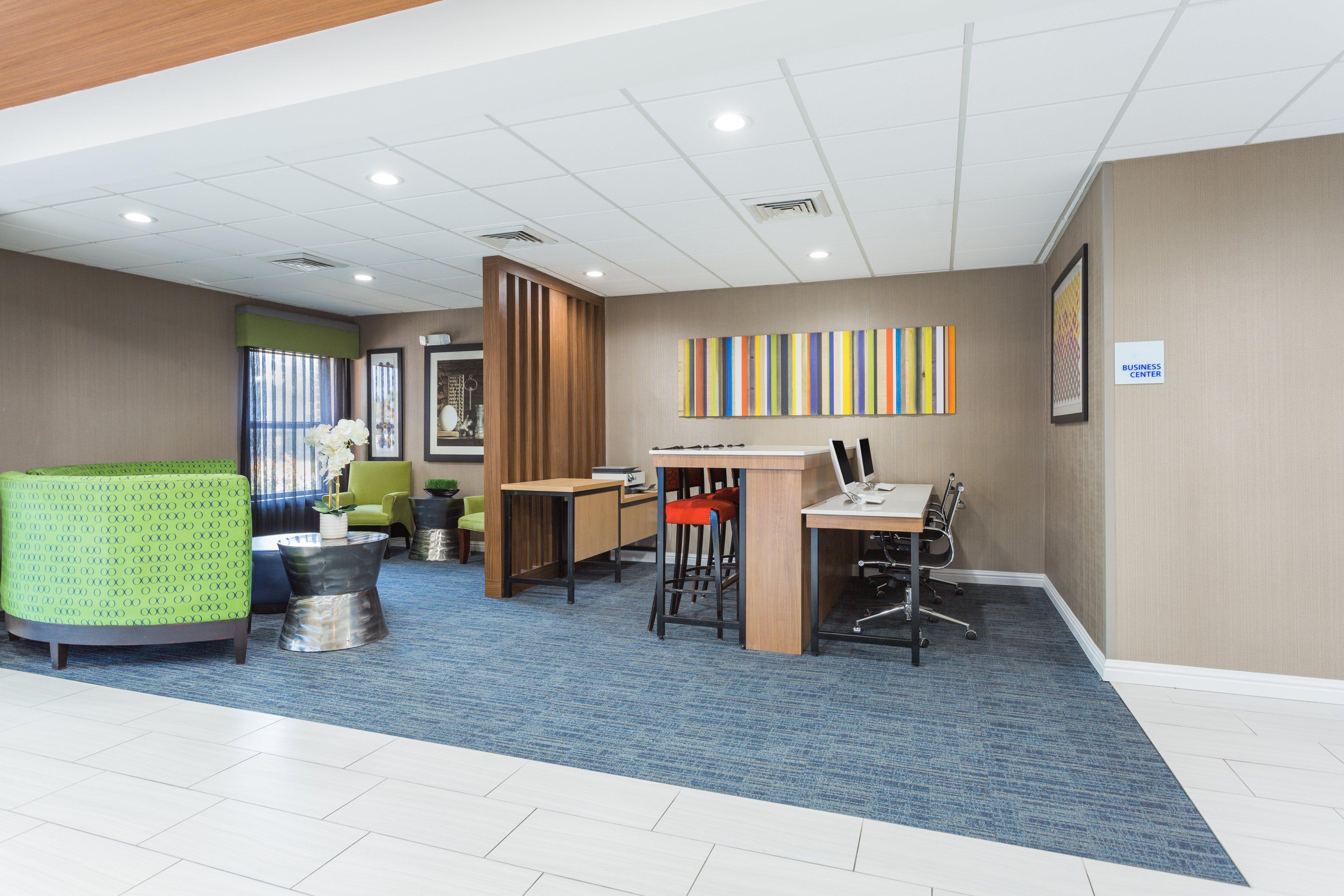 Holiday Inn Express - Plymouth By Ihg Экстерьер фото